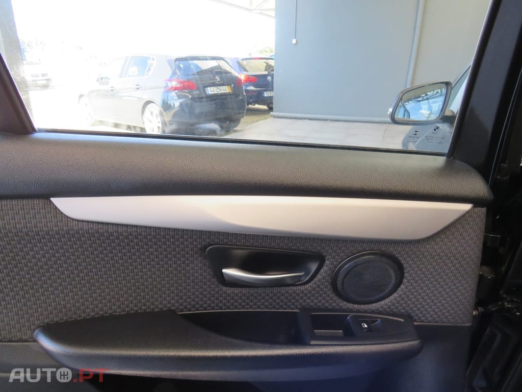 BMW 216 d 7L Advantage