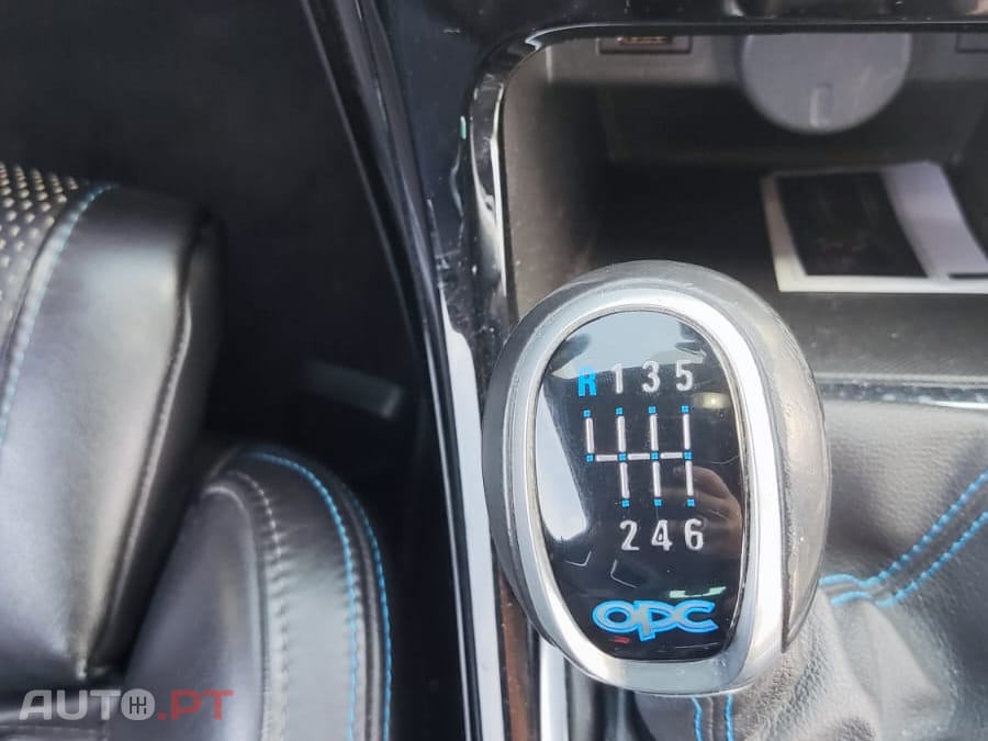 Opel Astra GTC OPC