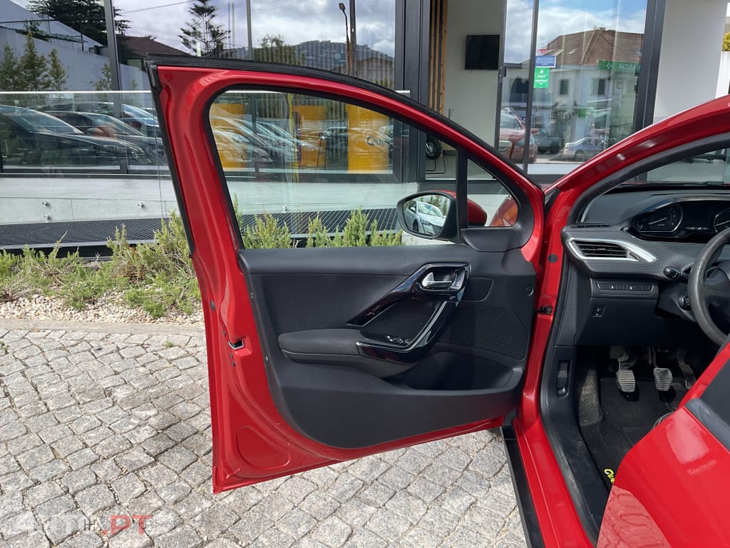 Peugeot 2008 1.4 HDi Allure