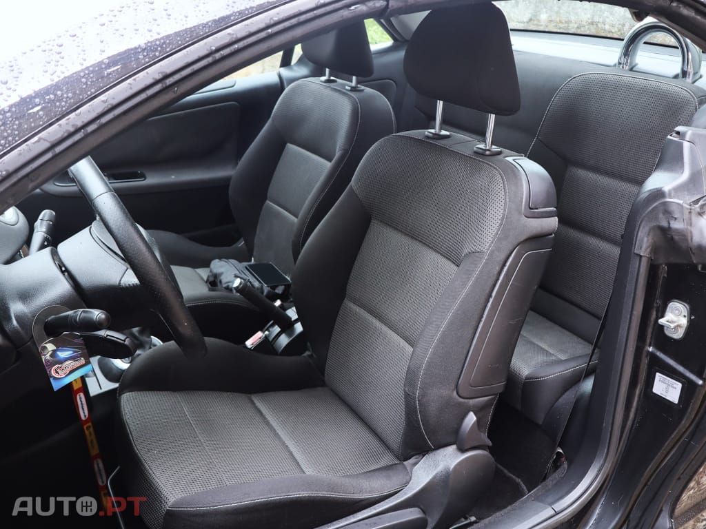 Peugeot 207 CC 1.6 HDi SE 200 Anos FAP