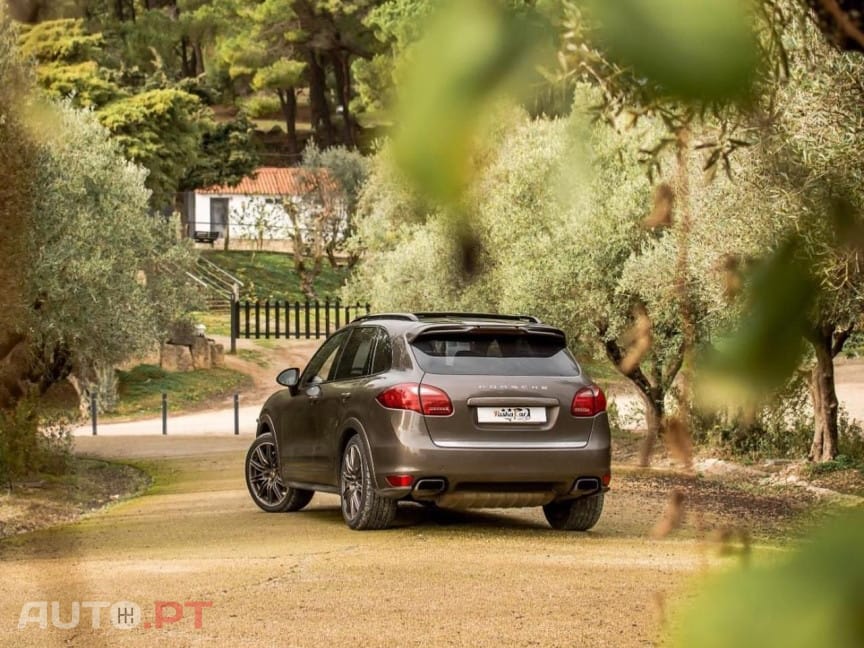 Porsche Cayenne S Hybrid