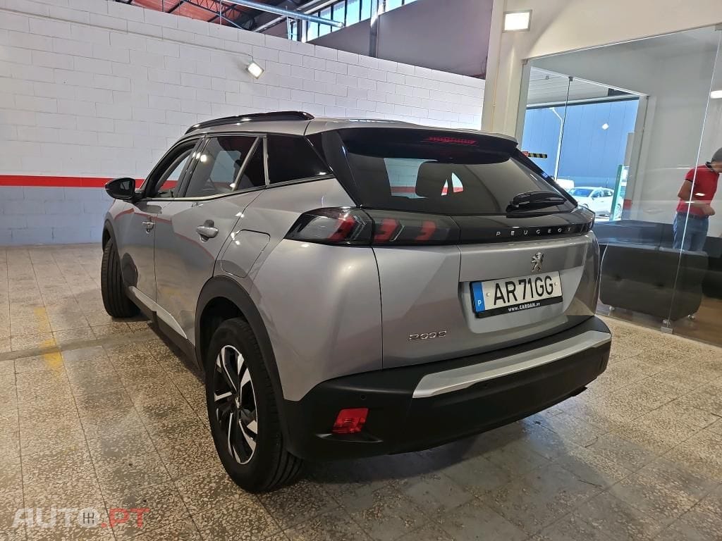 Peugeot 2008 1.2 PureTech Allure