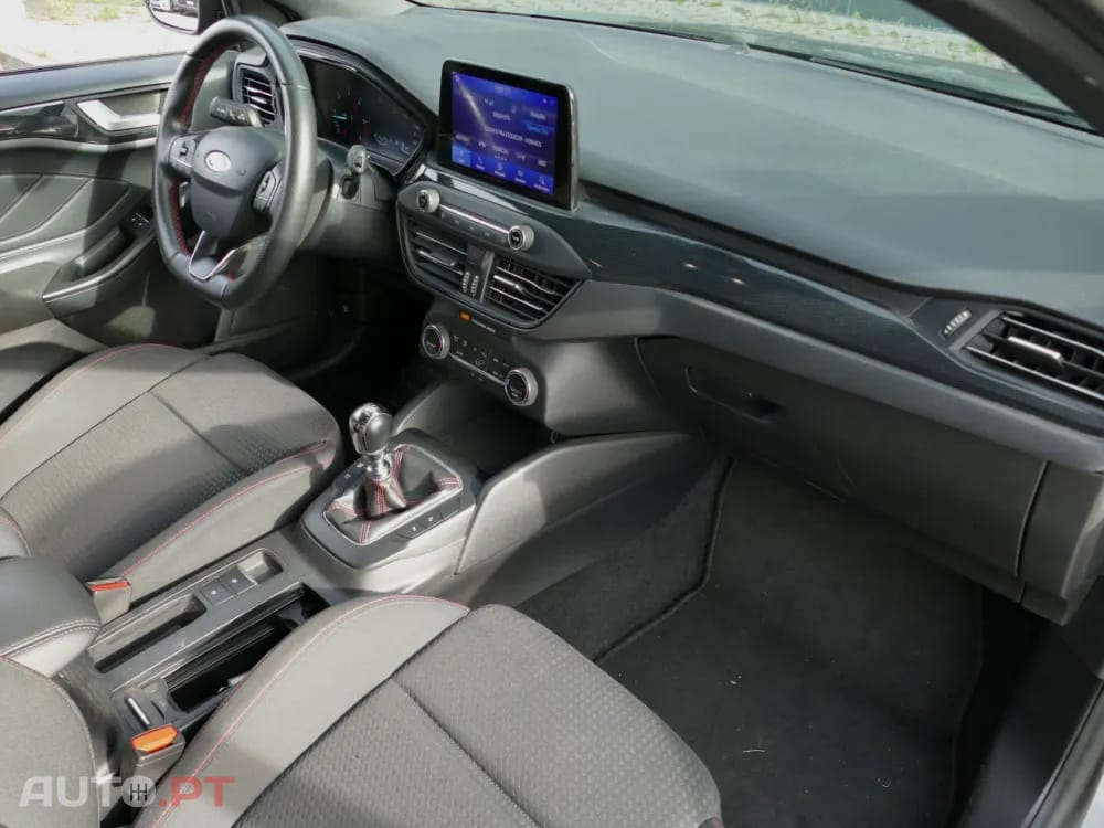 Ford Focus SW 1.5 TDCi EcoBlue ST-Line
