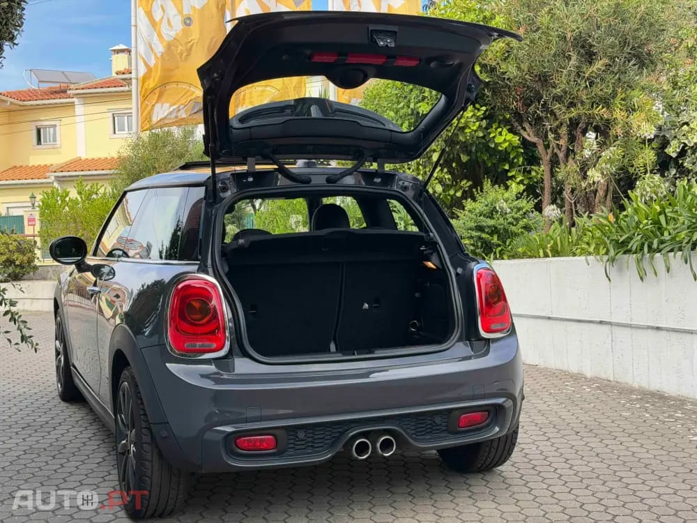 MINI Cooper Cooper S