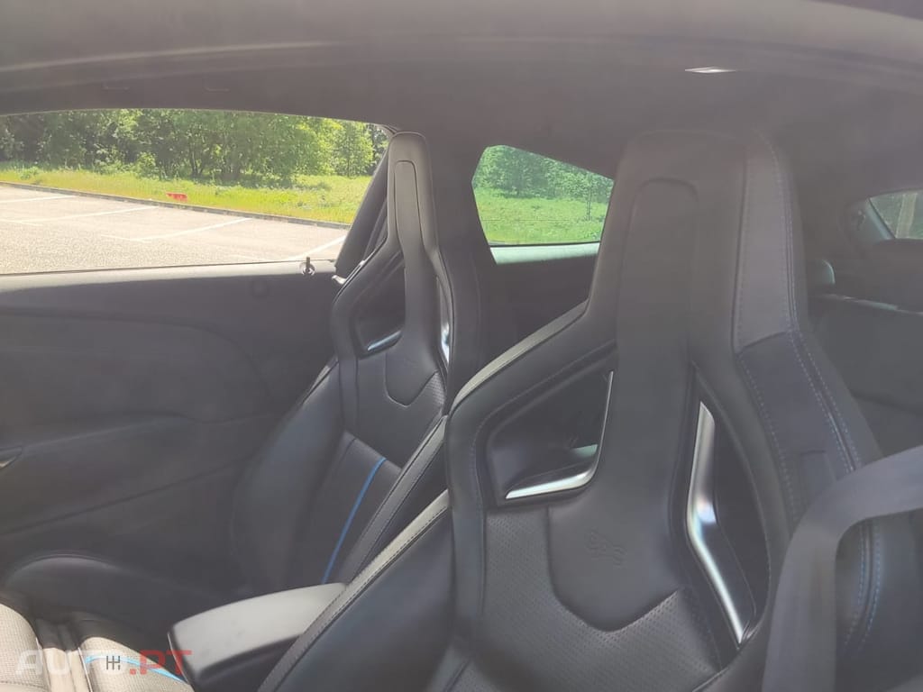 Opel Astra GTC OPC