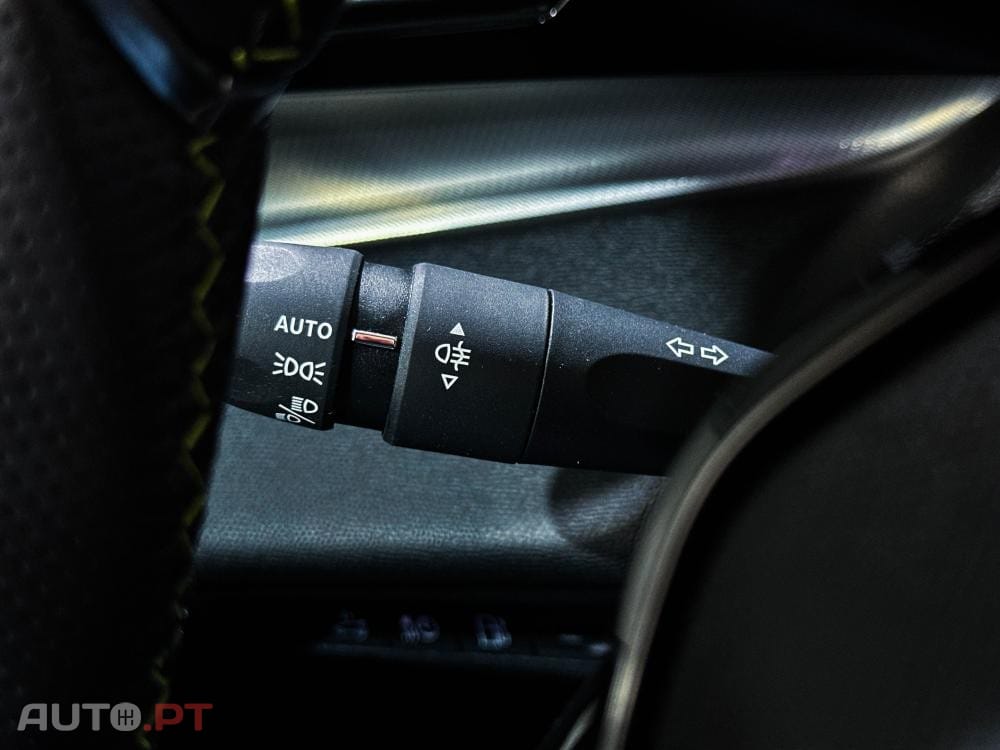 Peugeot 408 1.6 Hybrid GT e-EAT8