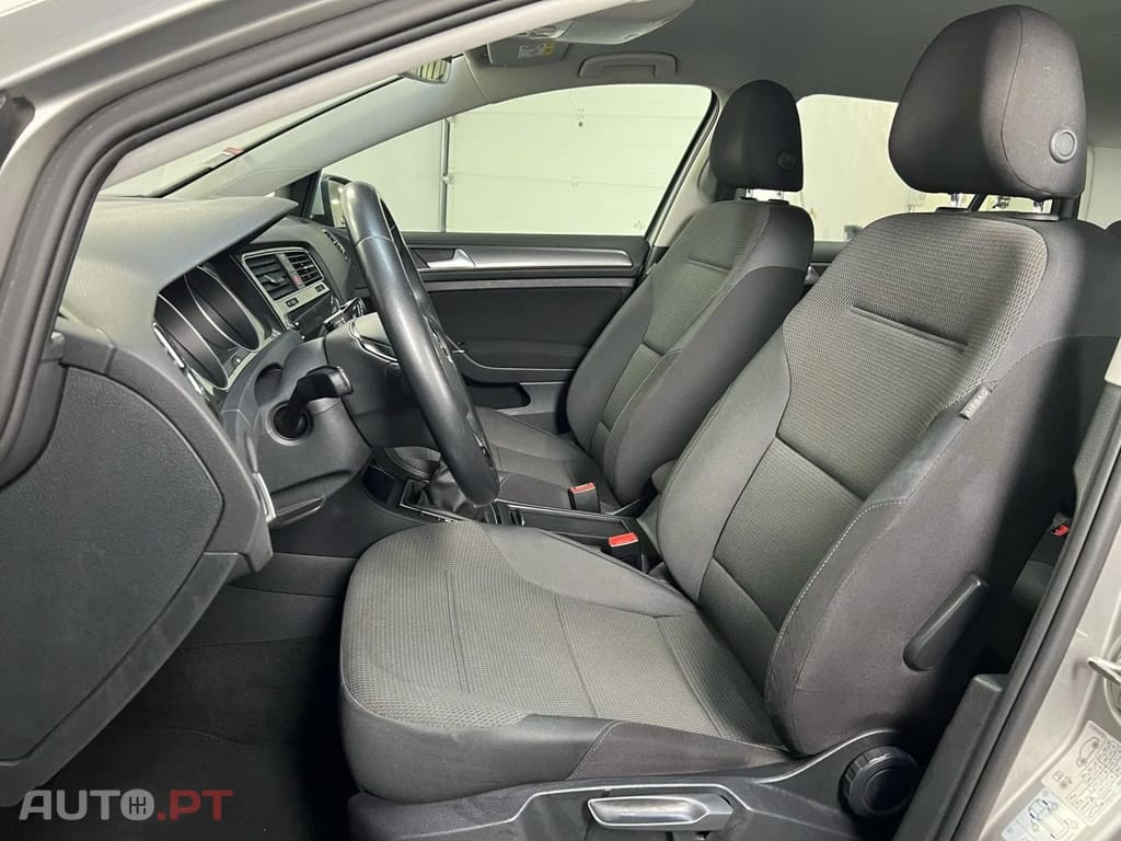 Volkswagen Golf 1.6 TDI 115cv Confortline