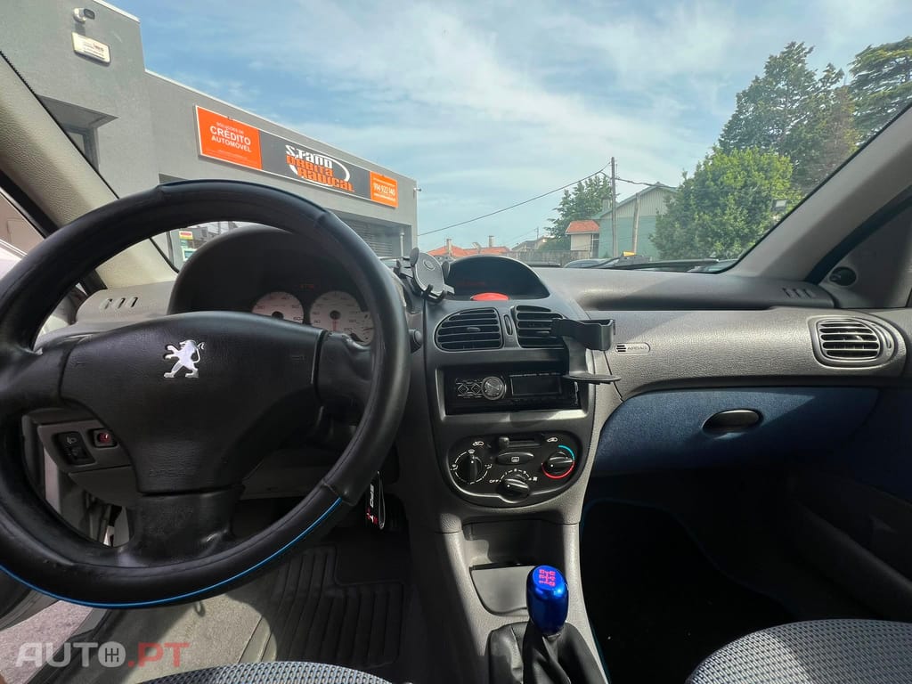 Peugeot 206 1.1 Color Line