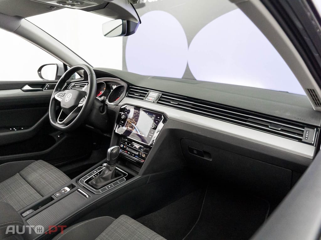 Volkswagen Passat 2.0 TDI Business DSG