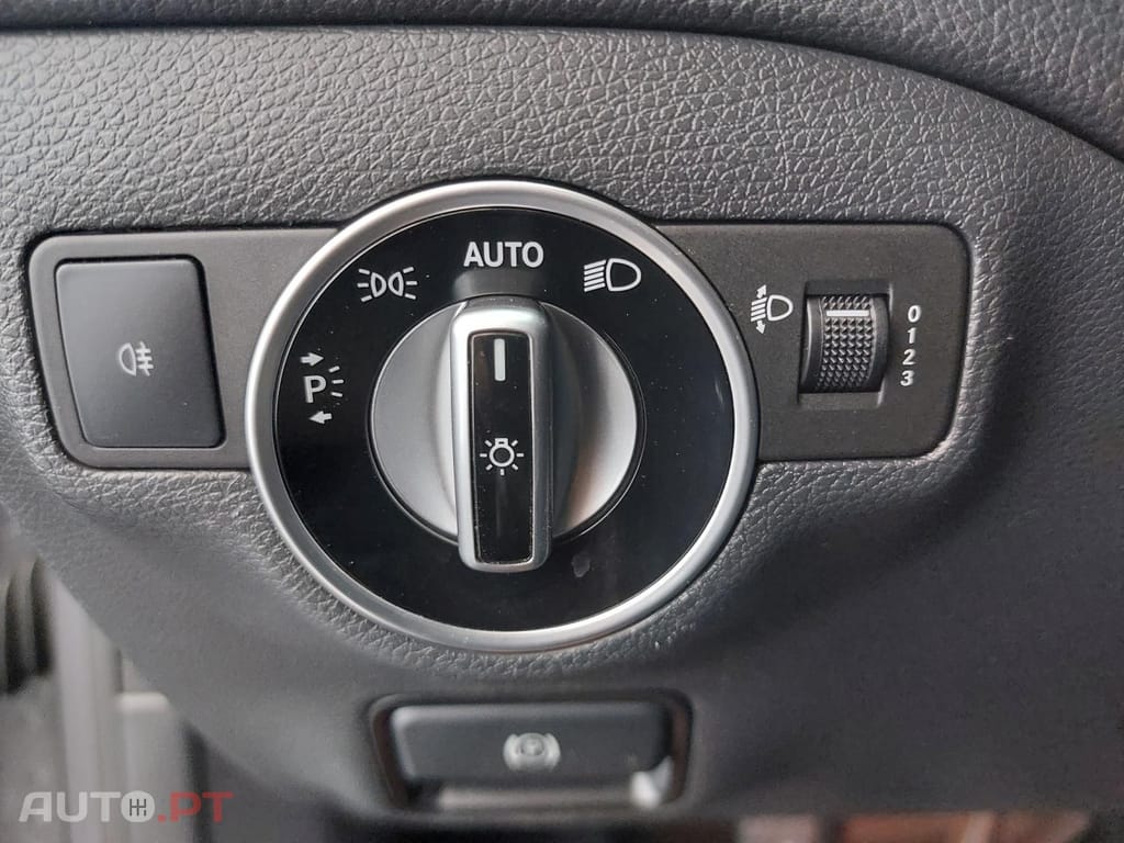 Mercedes-Benz CLA 180 d Shooting Brake