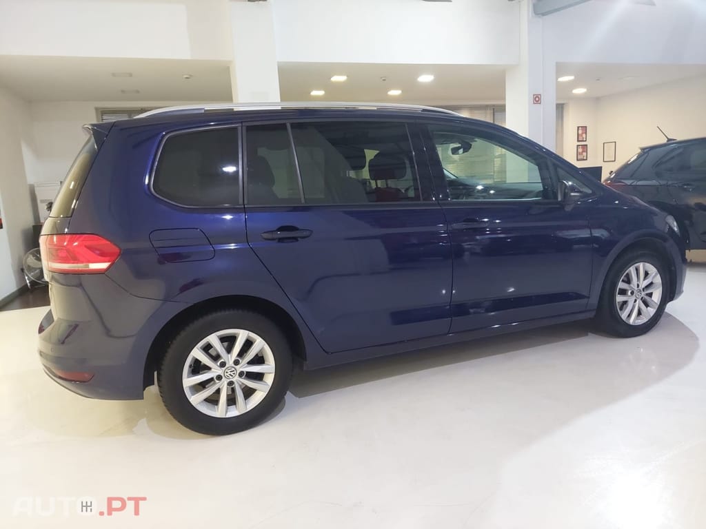 Volkswagen Touran 1.6 TDI Confortline DSG