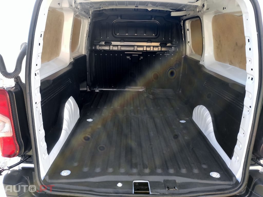 Peugeot Partner 1.5 BlueHDi Asphalt Longa