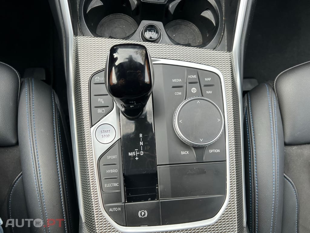 BMW 330 X DRIVE Pack M 