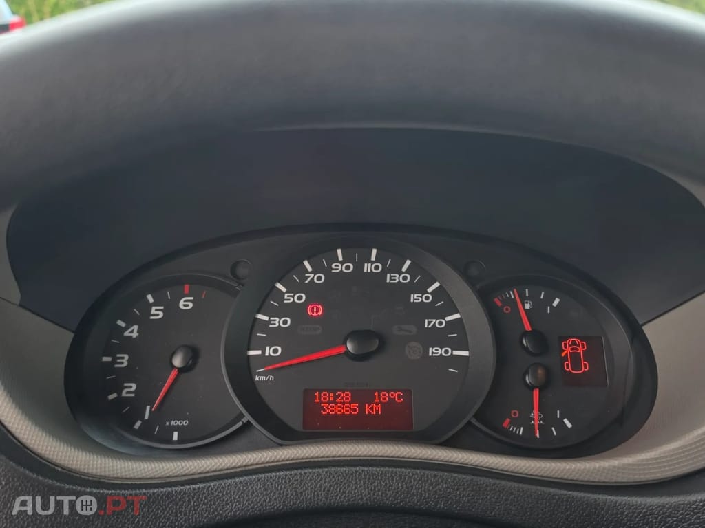 Renault Master 2.3 dCi 125.35 L4 MJ