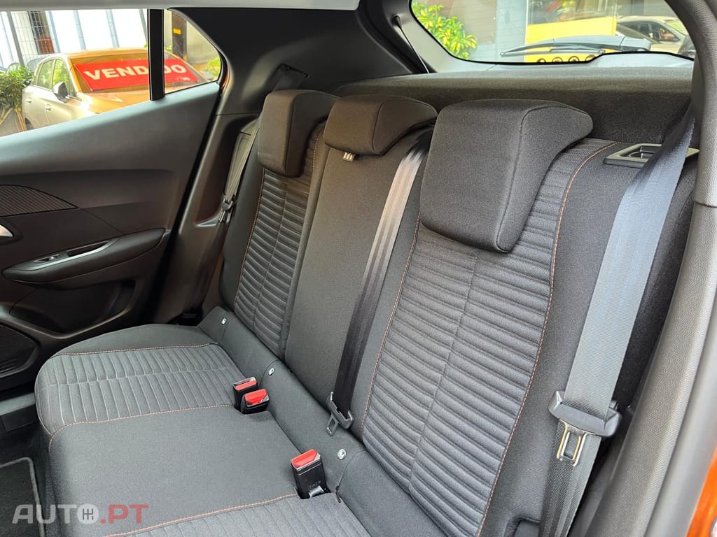 Peugeot 2008 1.2 Active Business