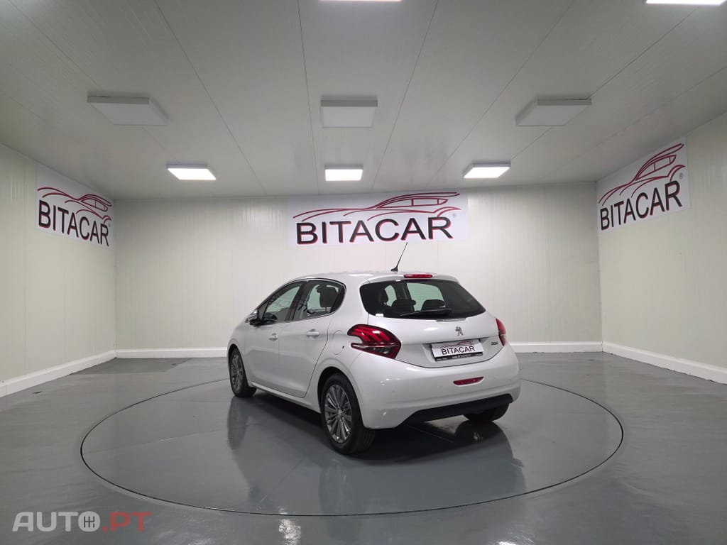 Peugeot 208 1.6 BlueHDi Allure