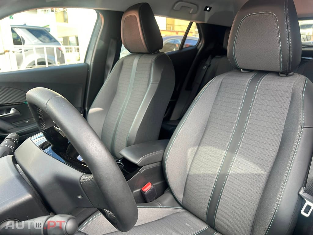 Peugeot E-2008 50 KWh Allure  5D Eletrico