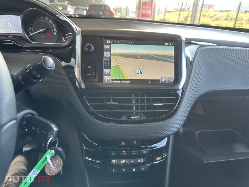 Peugeot 2008 1.2 PureTech Style