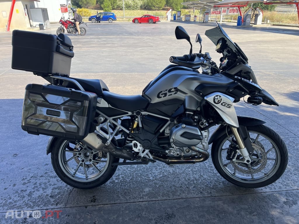 BMW R Triplo Black