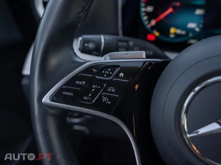 Mercedes-Benz E 300 de Avantgarde 4Matic