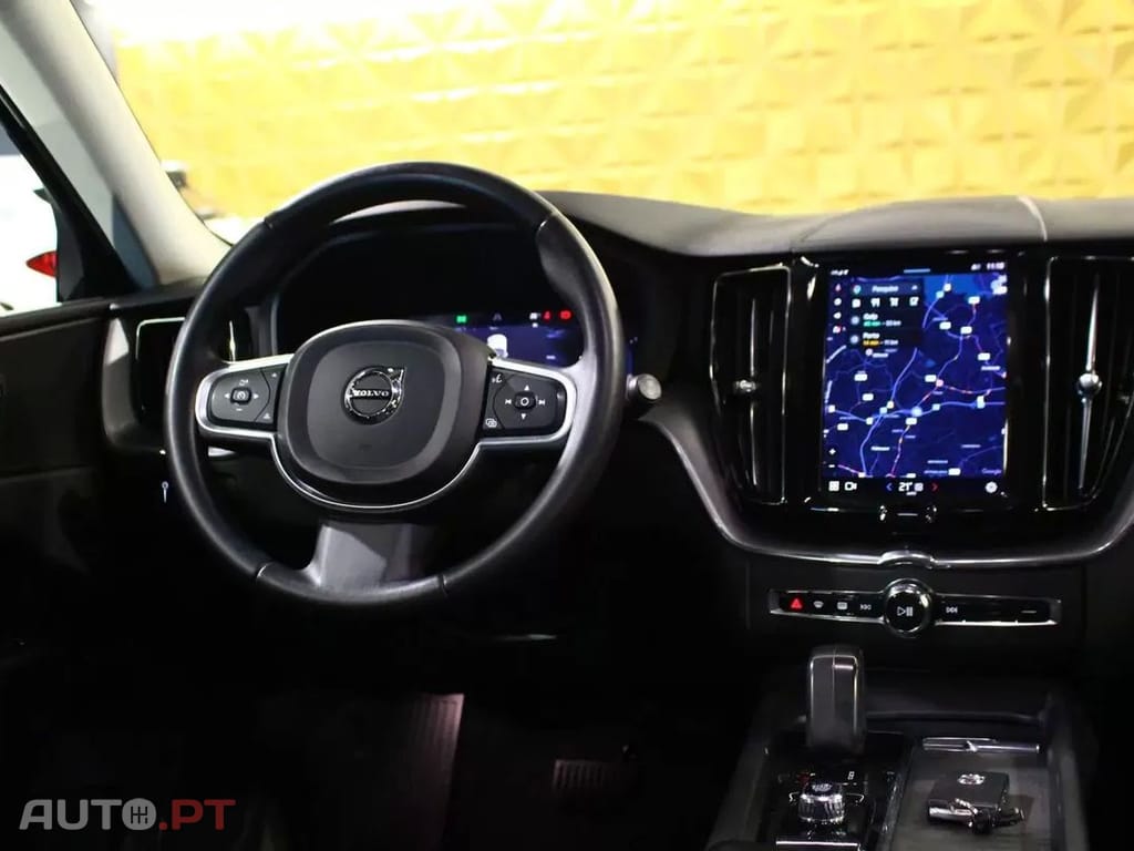 Volvo XC60 2.0 B4 Momentum