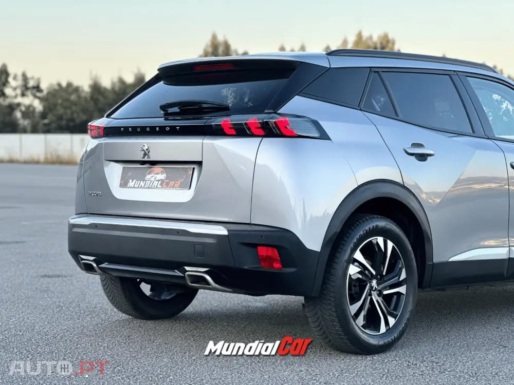 Peugeot 2008 1.2 PureTech Allure EAT8