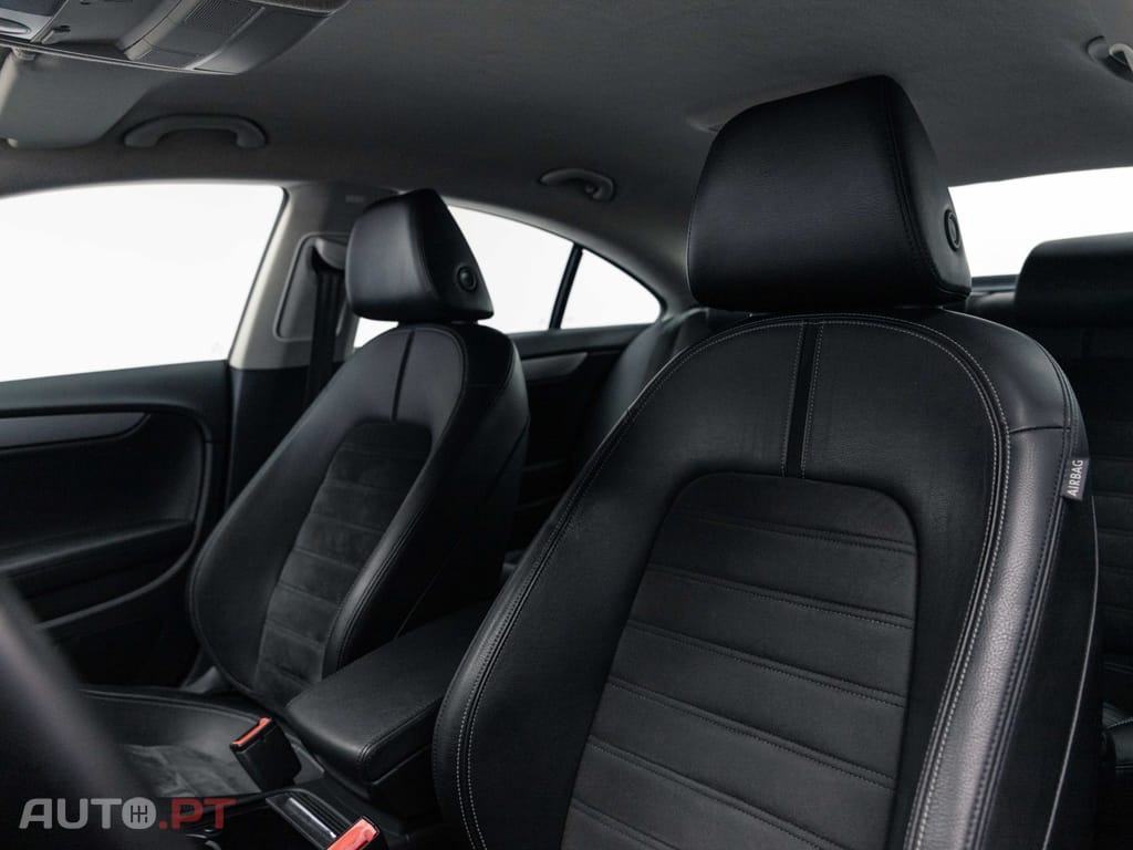 Volkswagen Passat CC 2.0 TDi