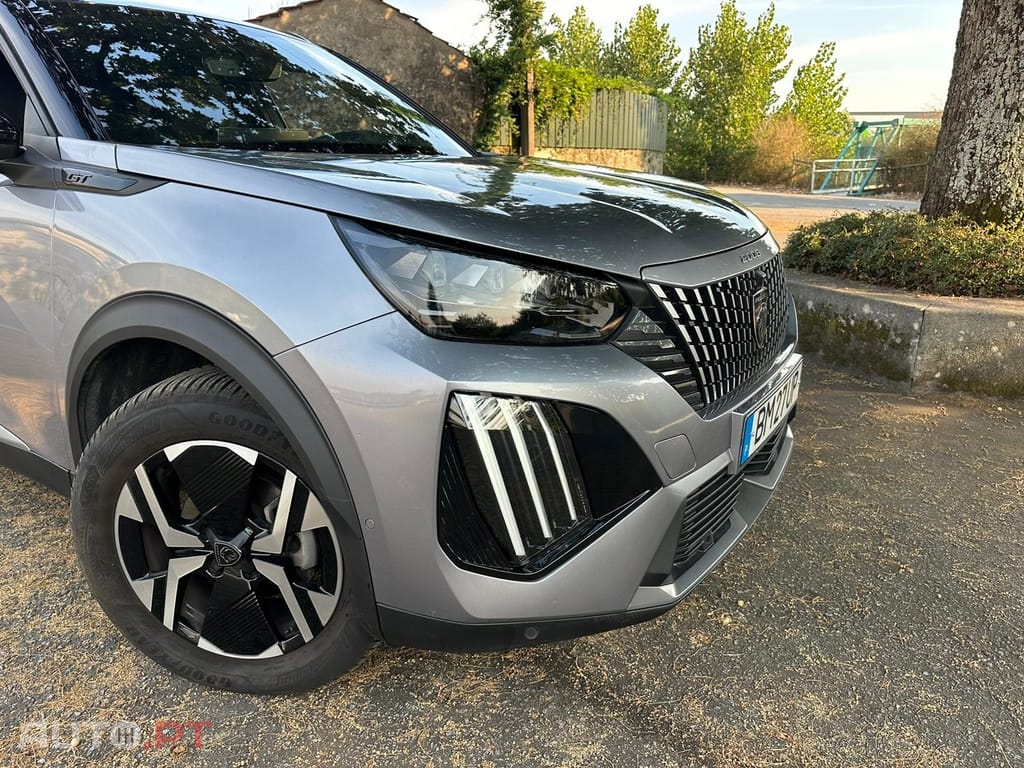 Peugeot 2008 1.2 PureTech GT Pack EAT8
