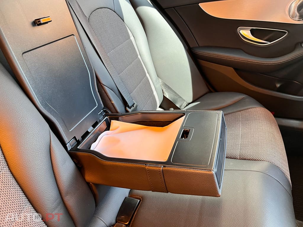 Mercedes-Benz C 300 e Avantgarde