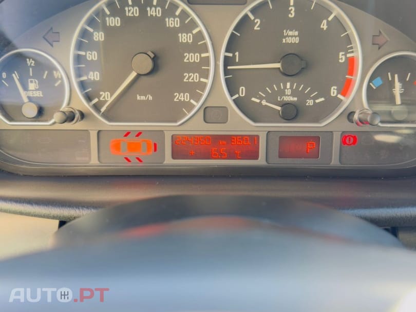 BMW 320 dA Sport — fotografia 21