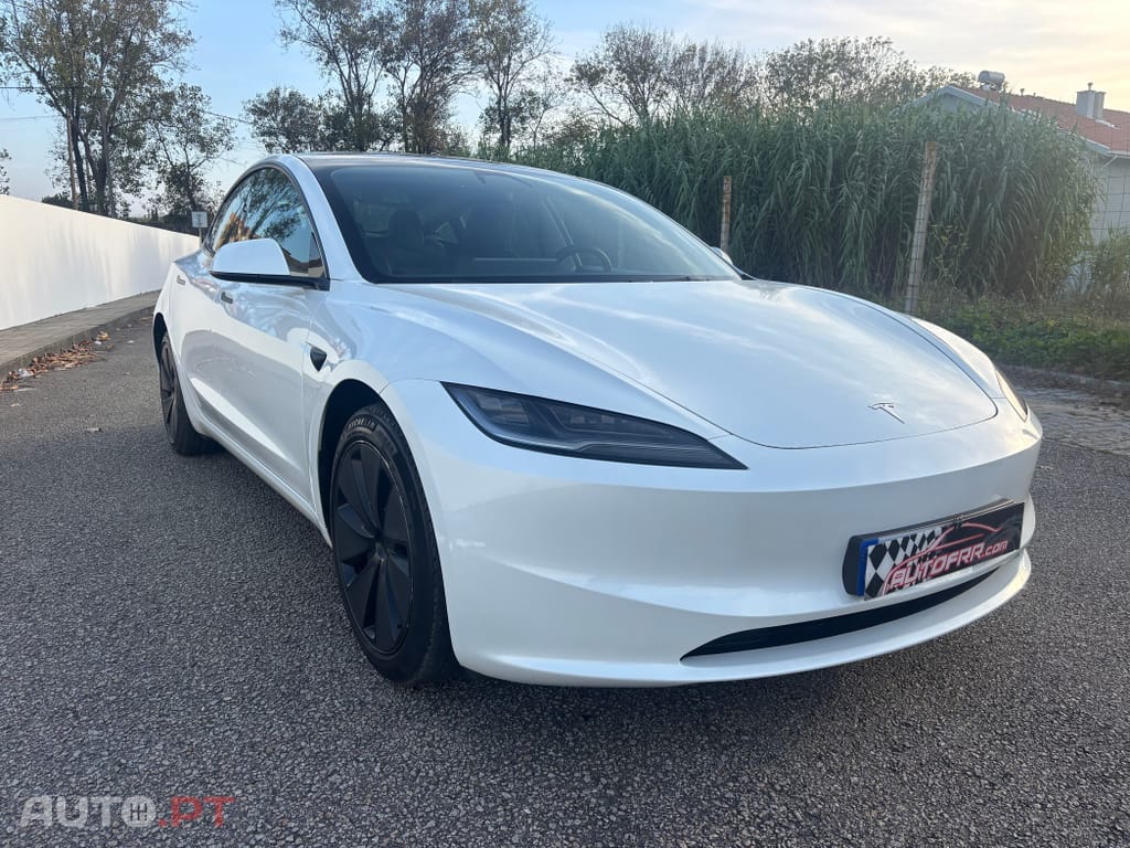 Tesla Model 3 Standard Range Plus RWD