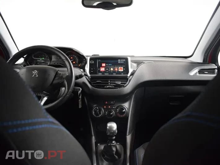 Peugeot 2008 1.5 BlueHDi Style