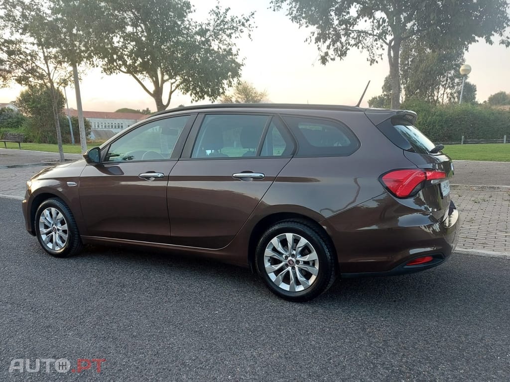 Fiat Tipo 1.3 M-Jet Lounge