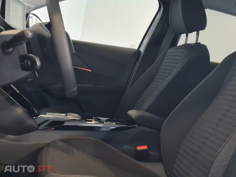 Peugeot E-208 50 kWh Active Pack