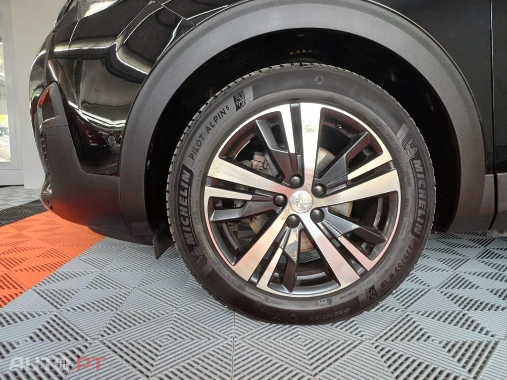 Peugeot 5008 1.5 BlueHDi Allure EAT8