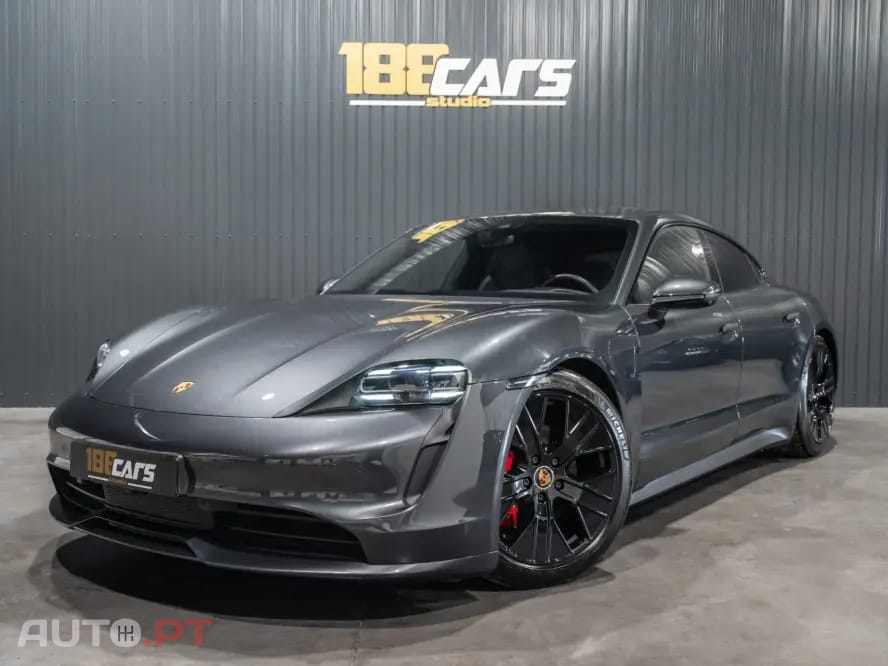 Porsche Taycan 4S