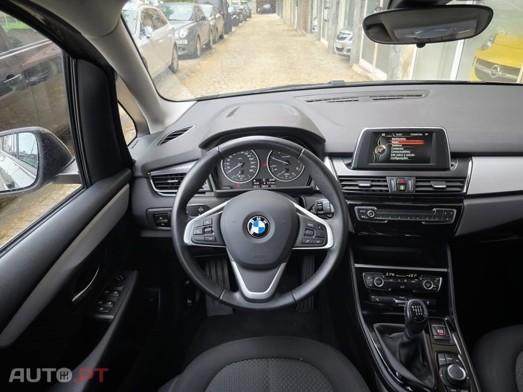 BMW 216 d Advantage