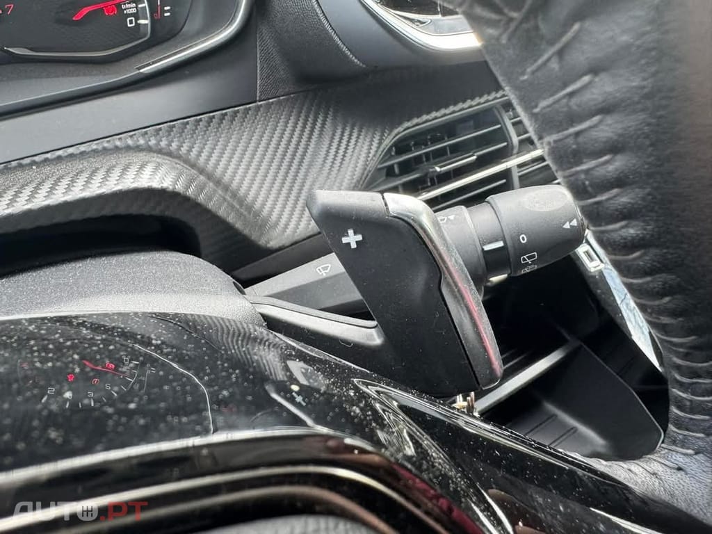 Peugeot 208 1.2 PureTech Allure EAT8