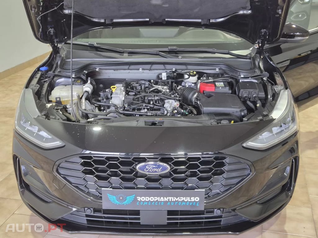 Ford Focus SW 1.0 EcoBoost MHEV ST-Line