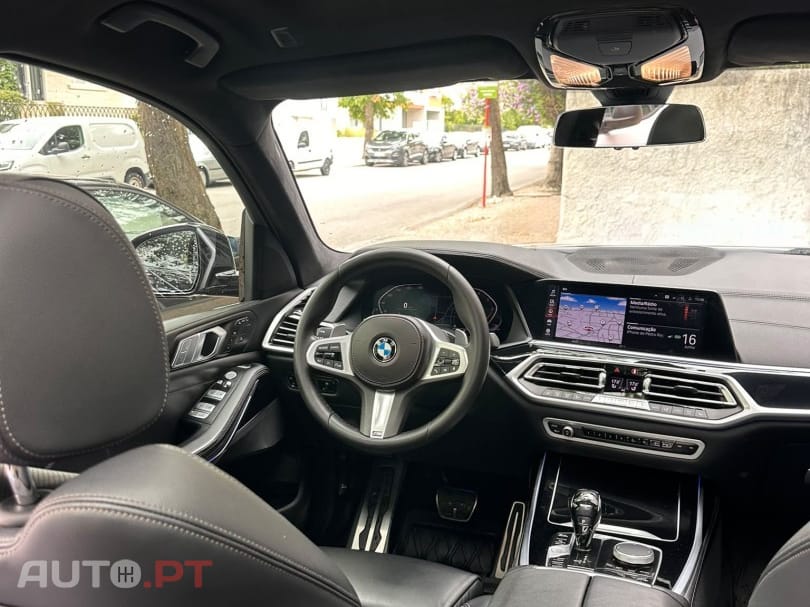 BMW X7 30 d xDrive Pack M