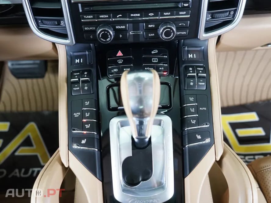 Porsche Cayenne 3.0 V6