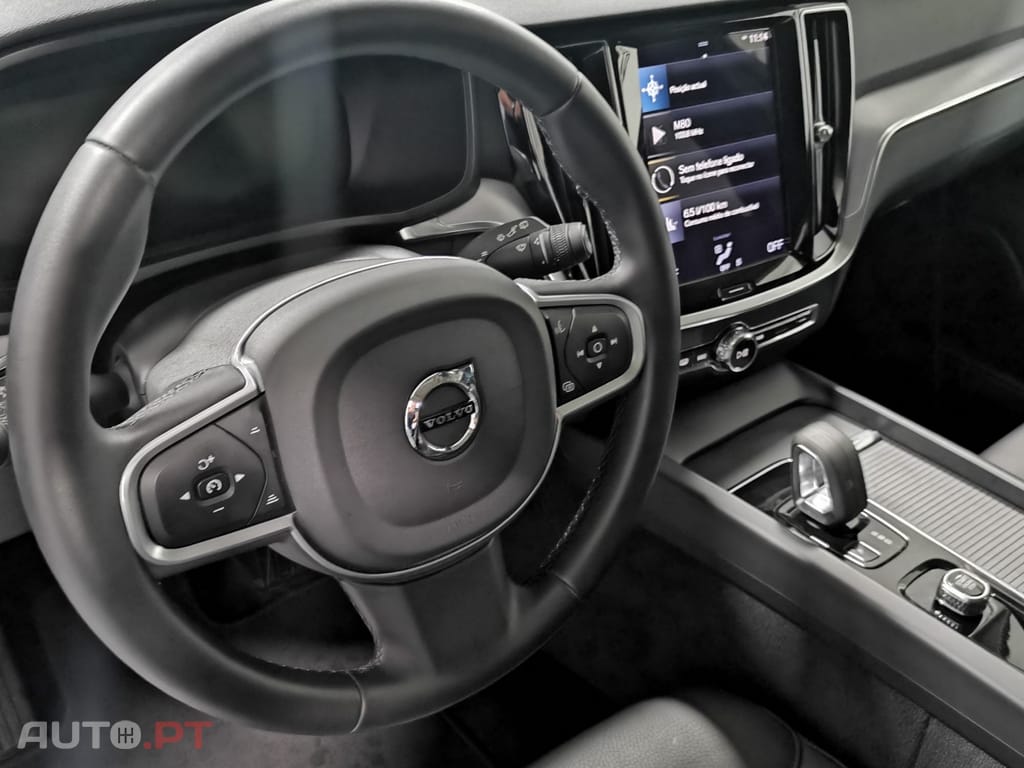 Volvo V60 2.0 B4 Plus Dark Auto