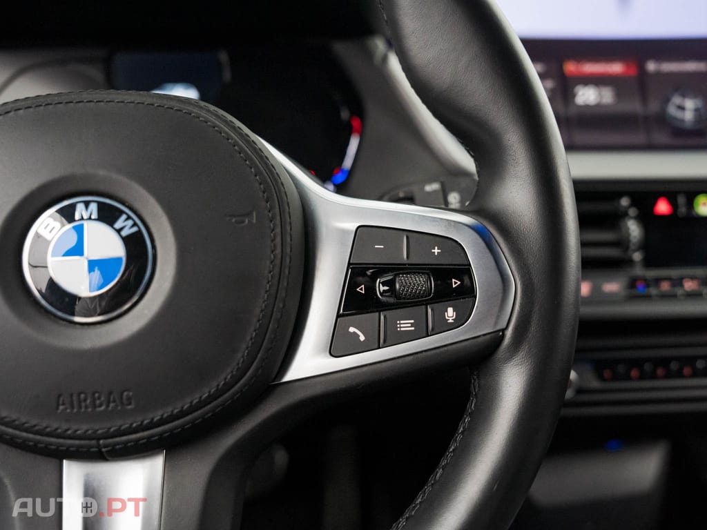BMW 118 i Pack Desportivo M Auto
