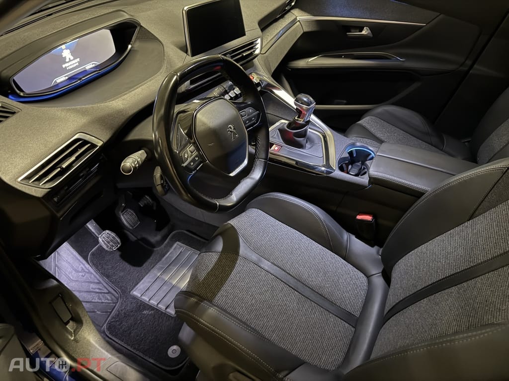 Peugeot 3008 1.5 BlueHDi Allure Pack