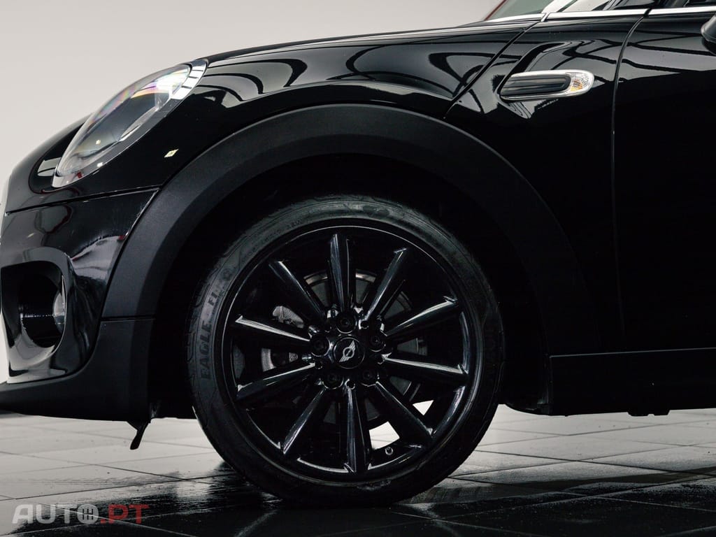 MINI Cooper Cooper D