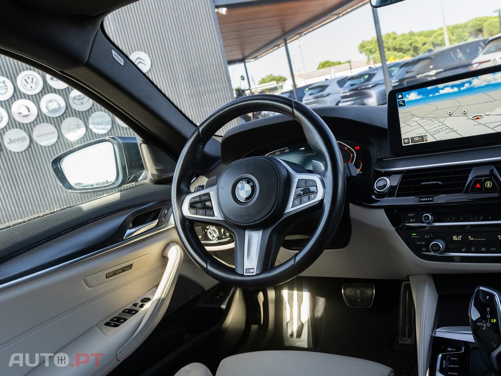 BMW 520 d Pack Desportivo M Auto