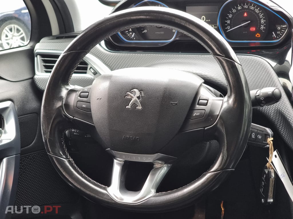 Peugeot 2008 1.6 BlueHDi Allure