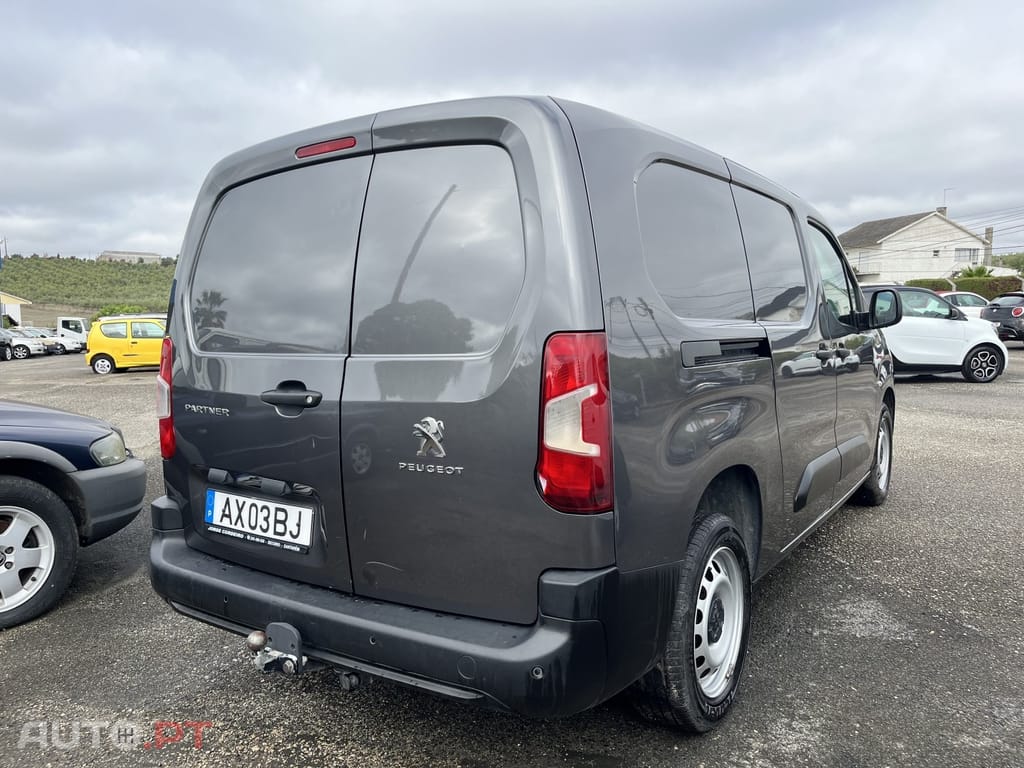 Peugeot Partner 1.5 BlueHDi Pemium Longa