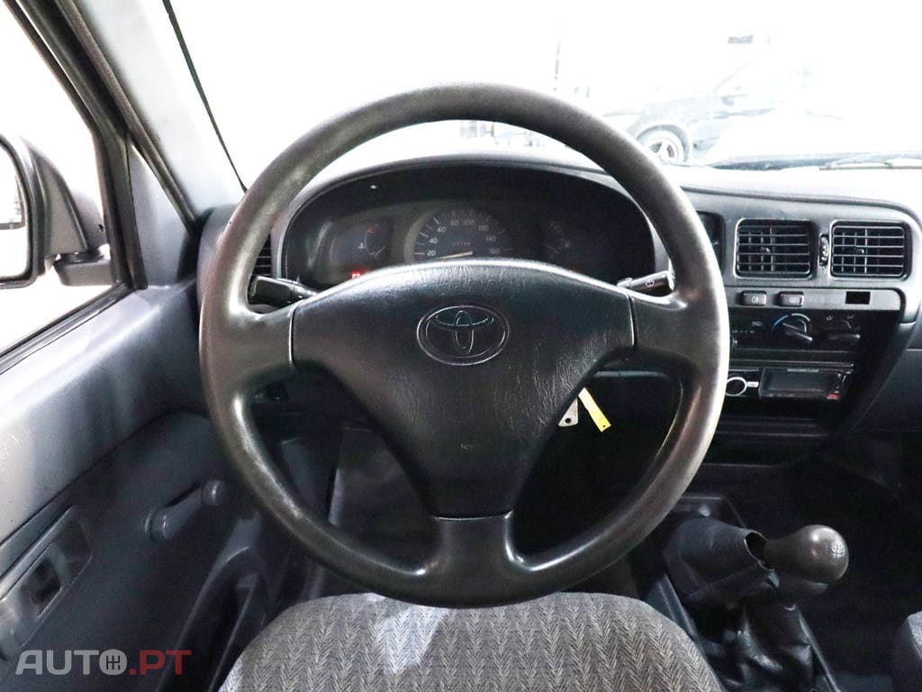 Toyota Hilux 2.5 D4-D CD CM