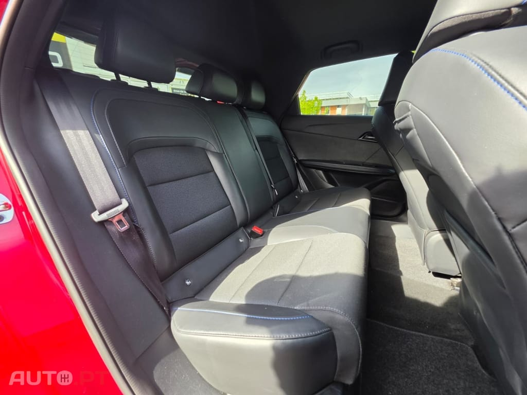 MG MG4 64 kWh XPower Luxury